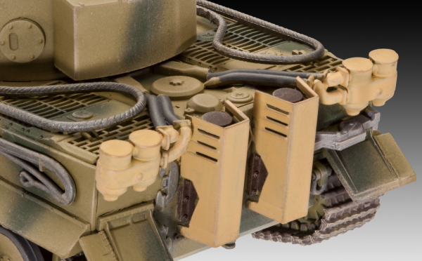 Revell PzKpfw VI Ausf. H TIGER - Image 4