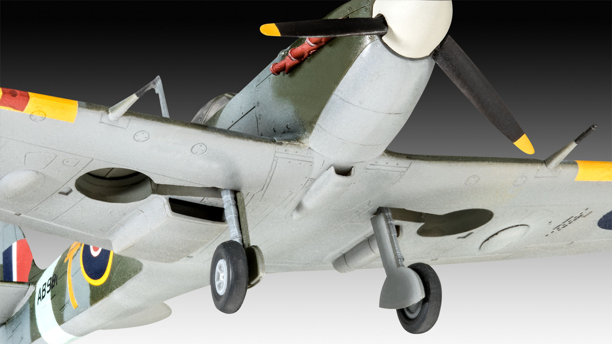 Revell Combat Set Bf109 G-10 & Spitfire Mk. V - slika 4