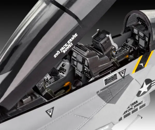 Revell F/A 18F SUPER HORNET - slika 3