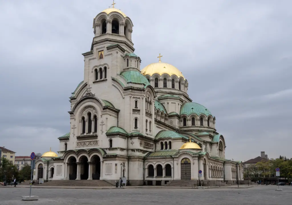Stolnico Aleksandra Nevskega v Sofiji so gradili med letoma 1882 in 1912. (Foto: Boštjan Kurent)
