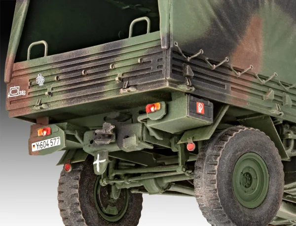 Revell Unimog 2t milgl - Image 5