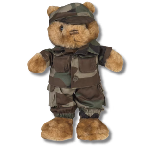 Plišasti medvedek v vojaški uniformi